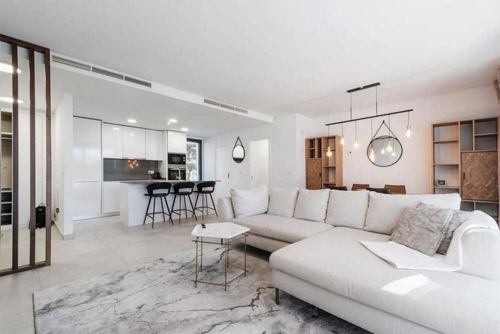 3 sypialnia Penthouse do wynajęcia w Benahavis z basenem garażem - 4 500 € (Ref: 10042436)