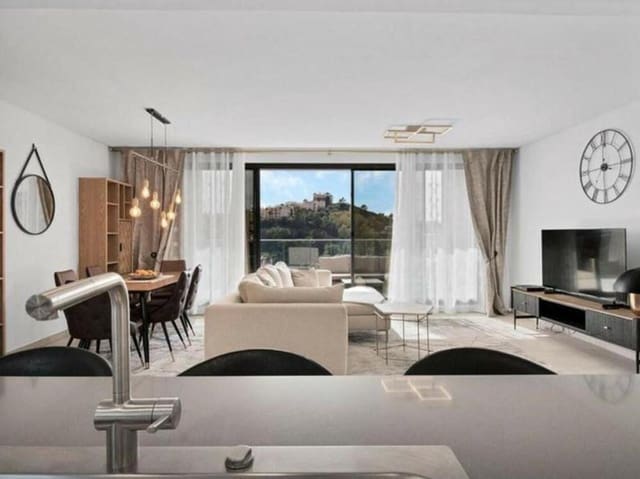 3 sypialnia Penthouse do wynajęcia w La Quinta, Benahavís z basenem garażem - 4 500 € (Ref: 10042436)