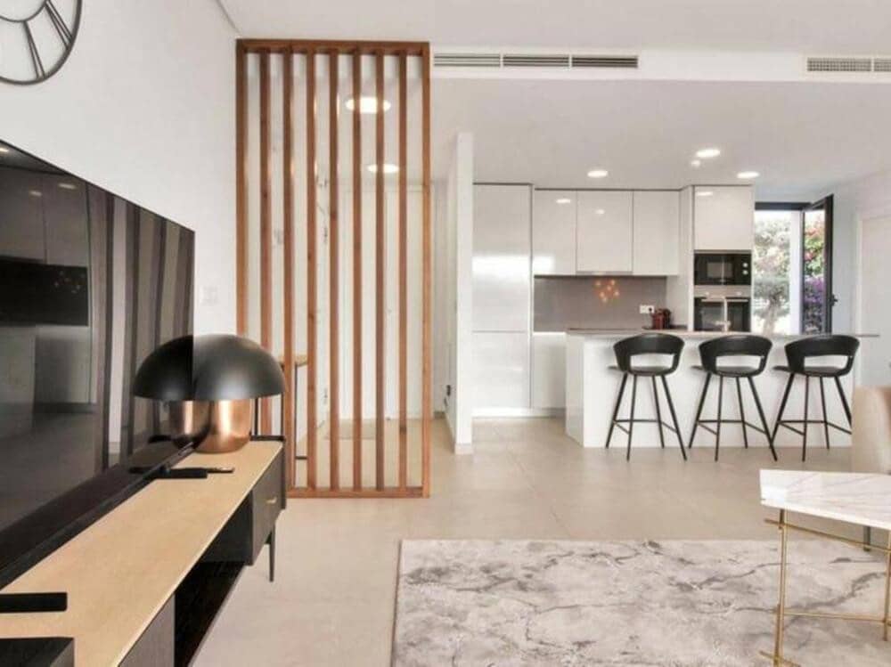 3 sypialnia Penthouse do wynajęcia w Benahavis z basenem garażem - 4 500 € (Ref: 10042436)