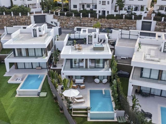 6 bedroom Villa for rent in La Concha - Resina Golf, Estepona with pool garage - € 10,000 (Ref: 10042437)