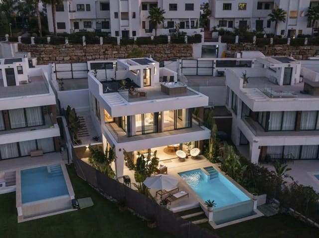 6 bedroom Villa for rent in La Concha - Resina Golf, Estepona with pool garage - € 10,000 (Ref: 10042437)