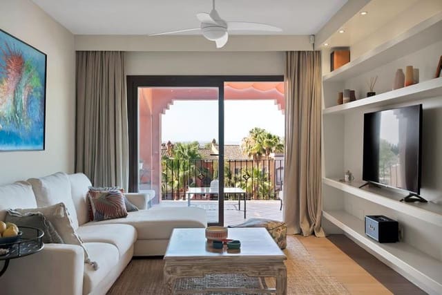 2 soveværelse Penthouse til leje i La Dama de Noche - La Alzambra, Marbella med swimmingpool garage - € 3.800 (Ref: 10042438)
