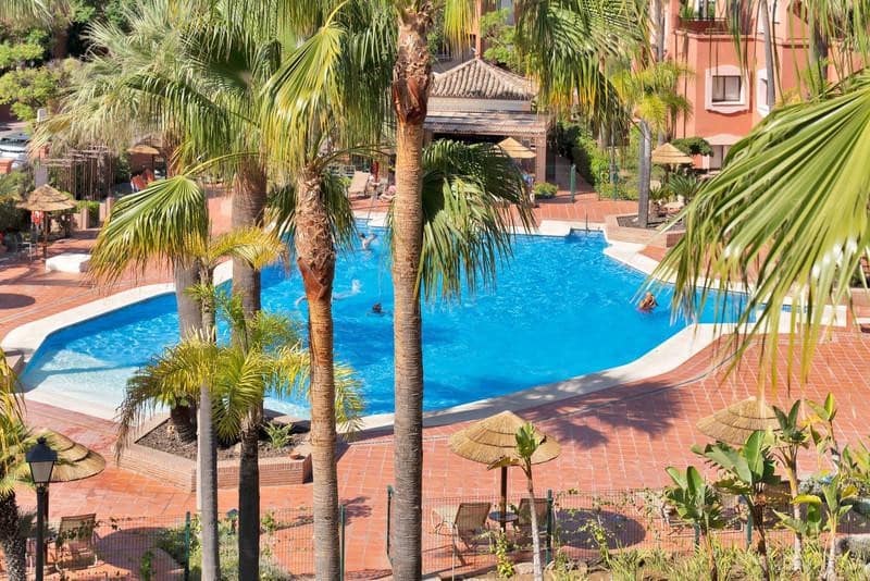 2 soveværelse Penthouse til leje i Nueva Andalucia med swimmingpool garage - € 3.800 (Ref: 10042438)