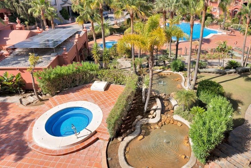 2 soveværelse Penthouse til leje i Nueva Andalucia med swimmingpool garage - € 3.800 (Ref: 10042438)