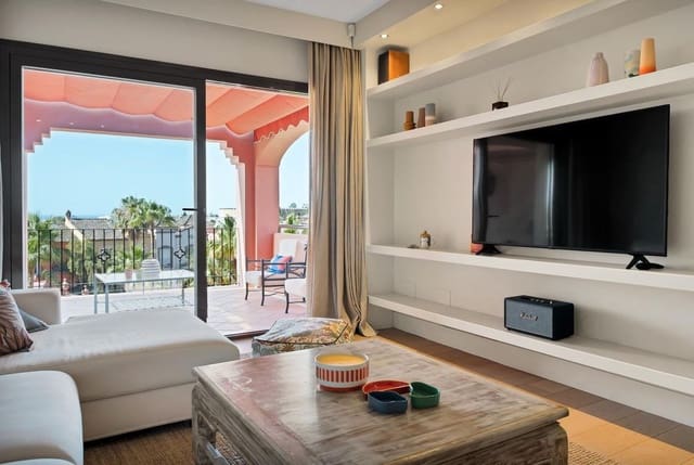 2 soveværelse Penthouse til leje i La Dama de Noche - La Alzambra, Marbella med swimmingpool garage - € 3.800 (Ref: 10042438)