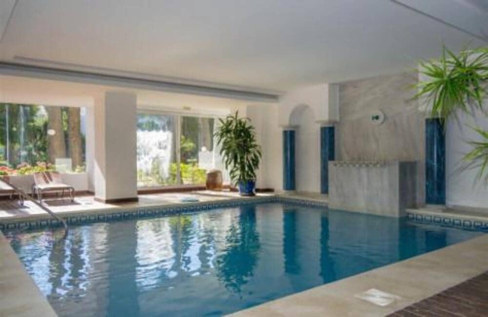 2 makuuhuone Huoneisto vuokrattavana paikassa Marbella mukana uima-altaan 
autotalli - 4 750 € (Ref: 10044380)