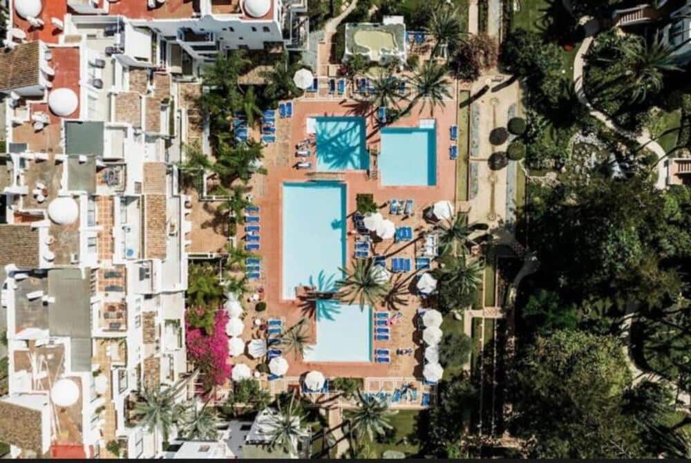 2 makuuhuone Huoneisto vuokrattavana paikassa Marbella mukana uima-altaan 
autotalli - 4 750 € (Ref: 10044380)