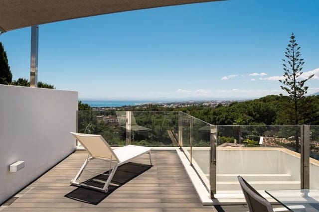 3 soveværelse Byhus til leje i Sierra Blanca, Marbella med swimmingpool garage - € 12.000 (Ref: 10044381)