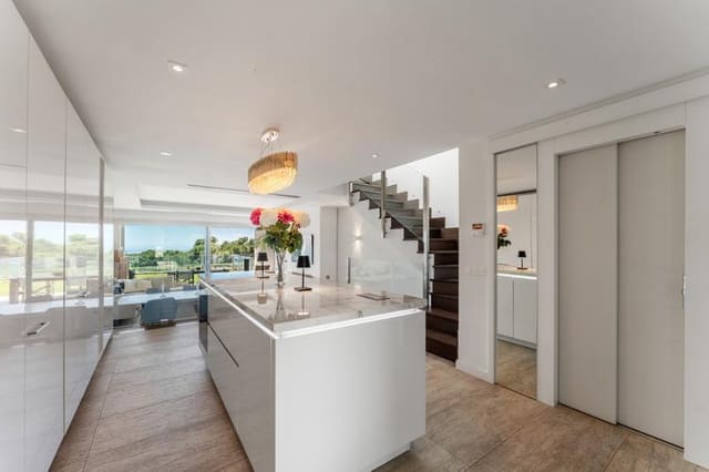 3 soveværelse Byhus til leje i Sierra Blanca, Marbella med swimmingpool garage - € 12.000 (Ref: 10044381)