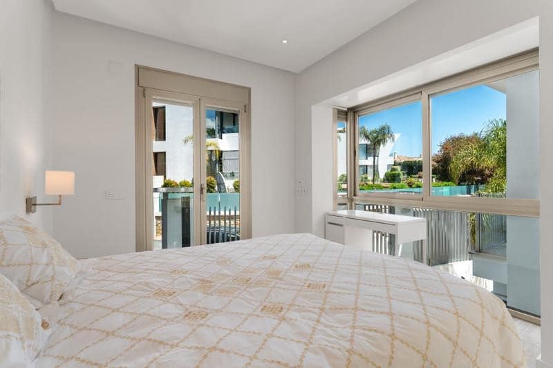 3 soveværelse Byhus til leje i Marbella med swimmingpool garage - € 12.000 (Ref: 10044381)