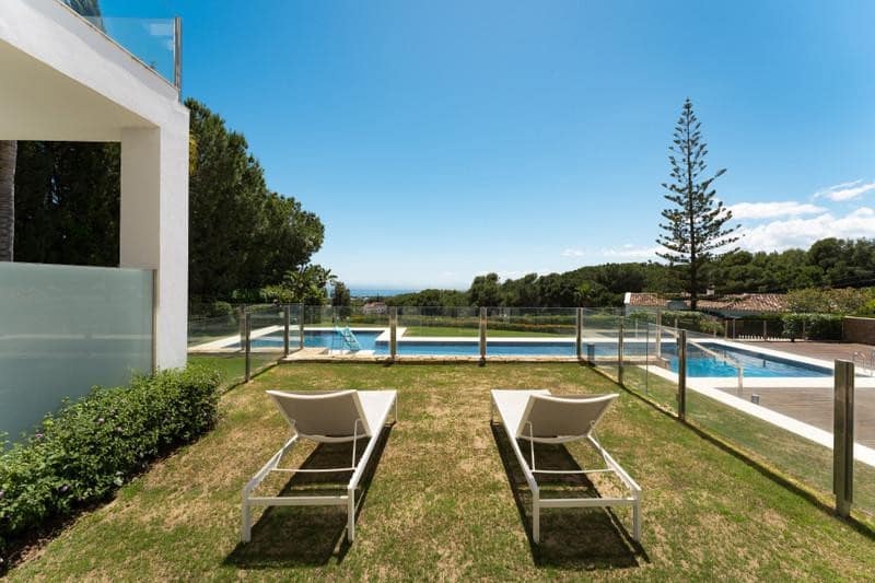 3 soveværelse Byhus til leje i Marbella med swimmingpool garage - € 12.000 (Ref: 10044381)