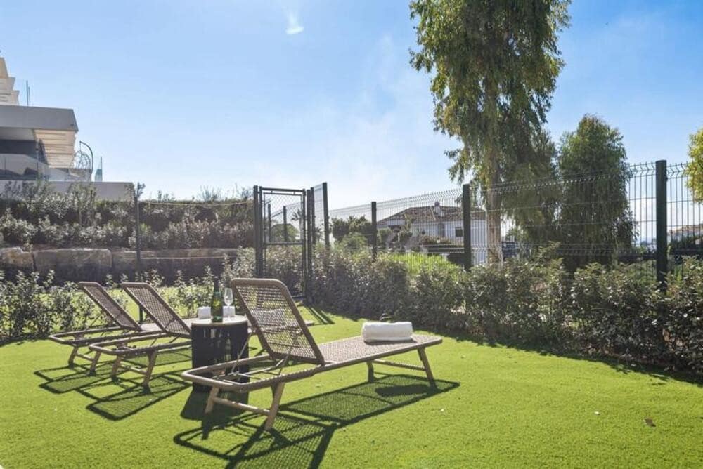 3 makuuhuone Huoneisto vuokrattavana paikassa Estepona mukana uima-altaan 
autotalli - 3 000 € (Ref: 10046758)