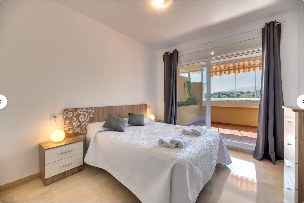 2 sovrum Lägenhet att hyra i San Pedro de Alcantara med garage - 1 750 € (Ref: 10046760)