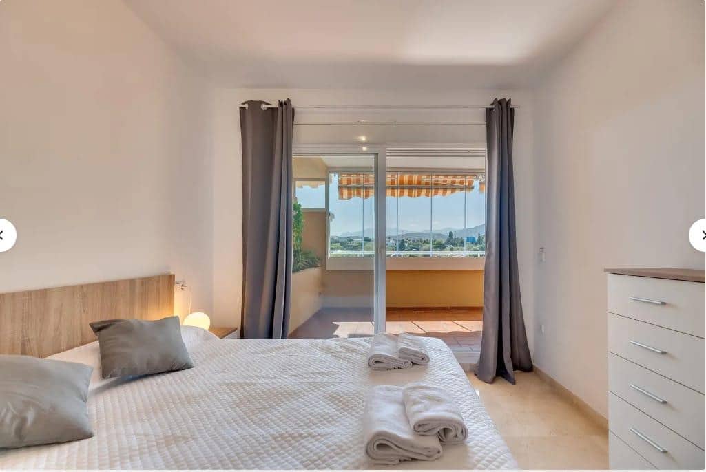 2 sovrum Lägenhet att hyra i San Pedro de Alcantara med garage - 1 750 € (Ref: 10046760)