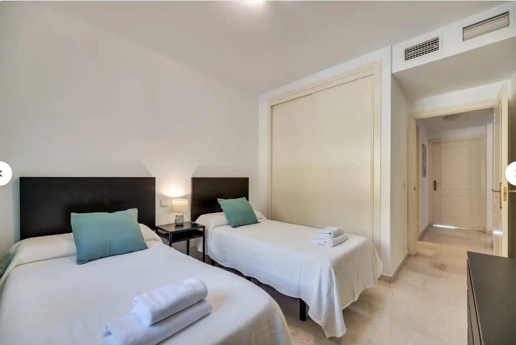 2 sovrum Lägenhet att hyra i San Pedro de Alcantara med garage - 1 750 € (Ref: 10046760)