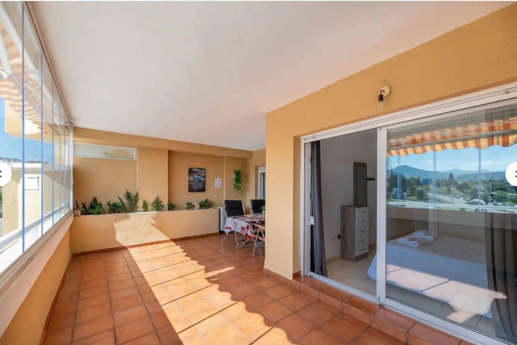 2 sovrum Lägenhet att hyra i San Pedro de Alcantara med garage - 1 750 € (Ref: 10046760)