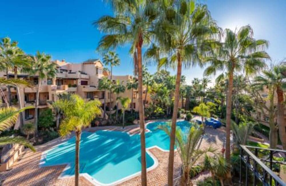 3 soveværelse Lejlighed til leje i San Pedro de Alcantara med swimmingpool garage - € 6.000 (Ref: 10048666)