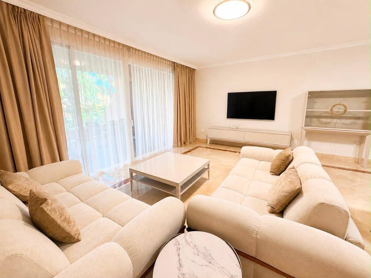 3 soveværelse Lejlighed til leje i San Pedro de Alcantara med swimmingpool garage - € 6.000 (Ref: 10048666)