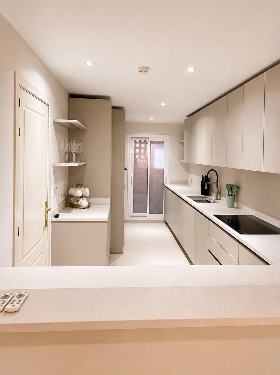 3 soveværelse Lejlighed til leje i San Pedro de Alcantara med swimmingpool garage - € 6.000 (Ref: 10048666)