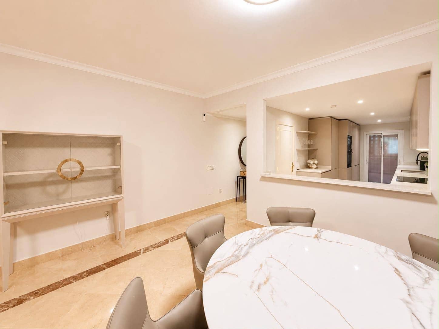 3 soveværelse Lejlighed til leje i San Pedro de Alcantara med swimmingpool garage - € 6.000 (Ref: 10048666)