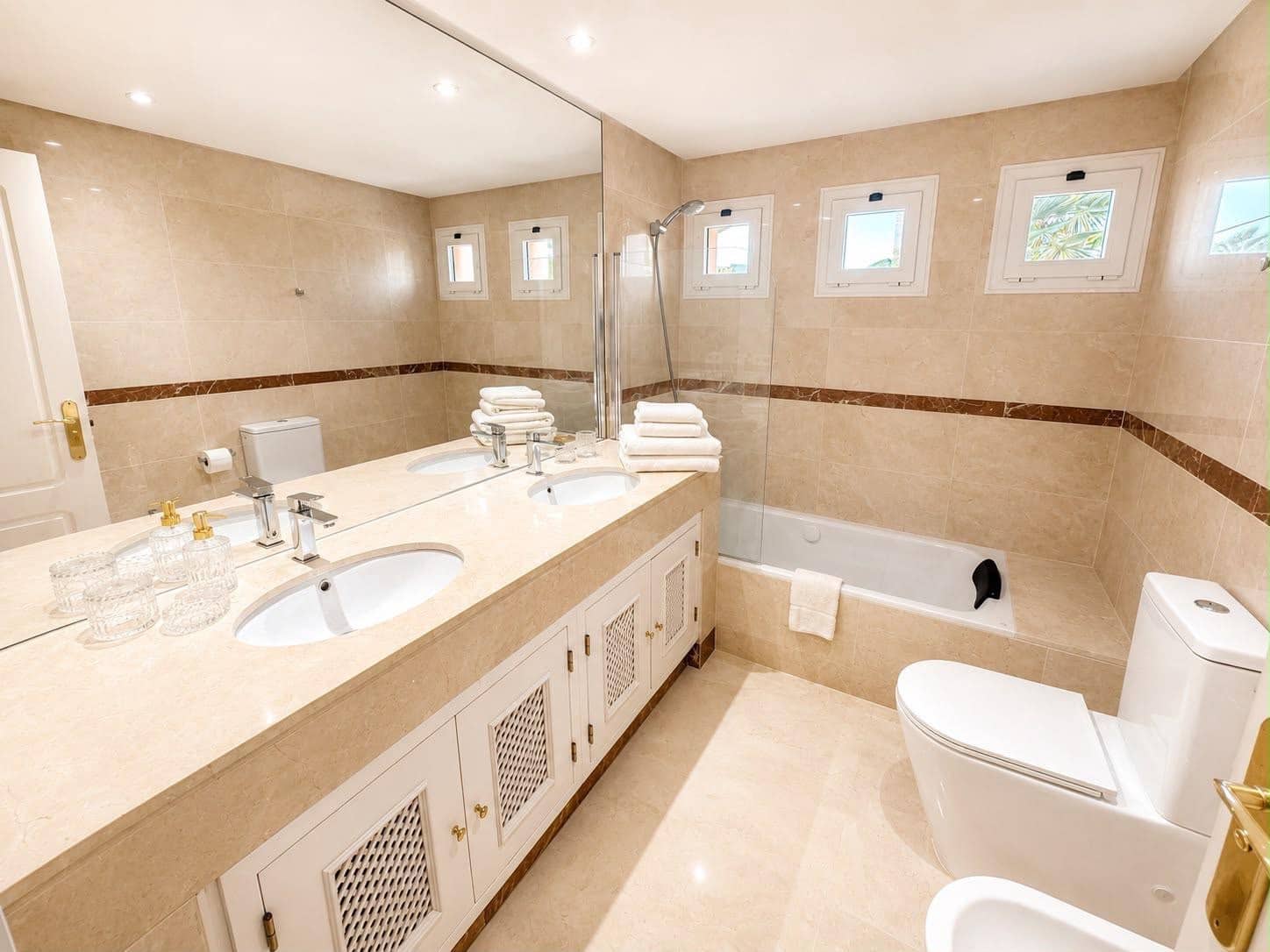 3 soveværelse Lejlighed til leje i San Pedro de Alcantara med swimmingpool garage - € 6.000 (Ref: 10048666)