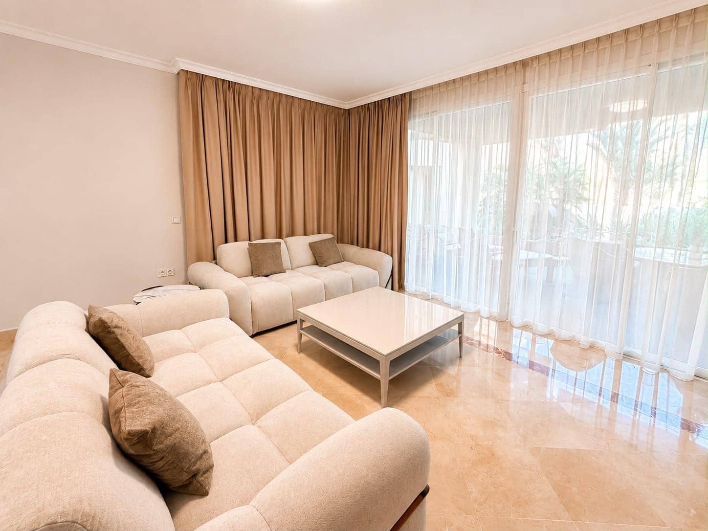3 soveværelse Lejlighed til leje i San Pedro de Alcantara med swimmingpool garage - € 6.000 (Ref: 10048666)
