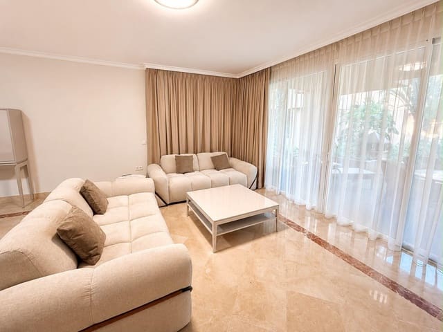 3 sypialnia Apartament do wynajęcia w Nueva Alcántara, Marbella z basenem garażem - 6 000 € (Ref: 10048666)
