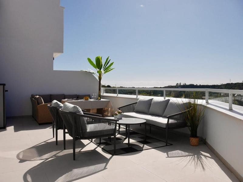 Appartement de 2 chambres à louer à New Golden Mile avec piscine garage - 2 800 € (Ref: 10054593)