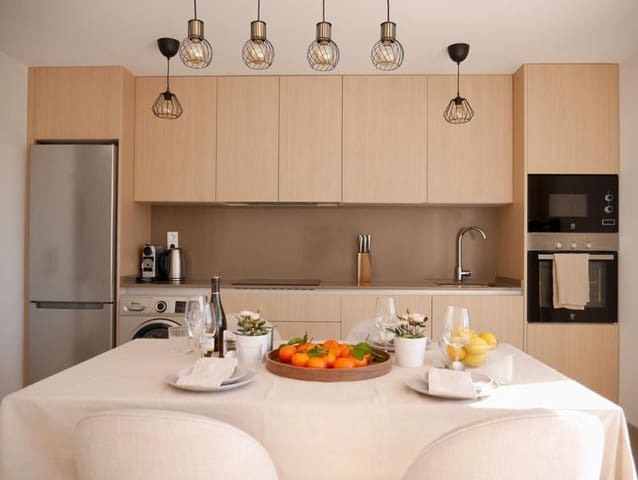 2 slaapkamer Appartement te huur in La Concha - Resina Golf, Estepona met zwembad garage - € 2.800 (Ref: 10054593)