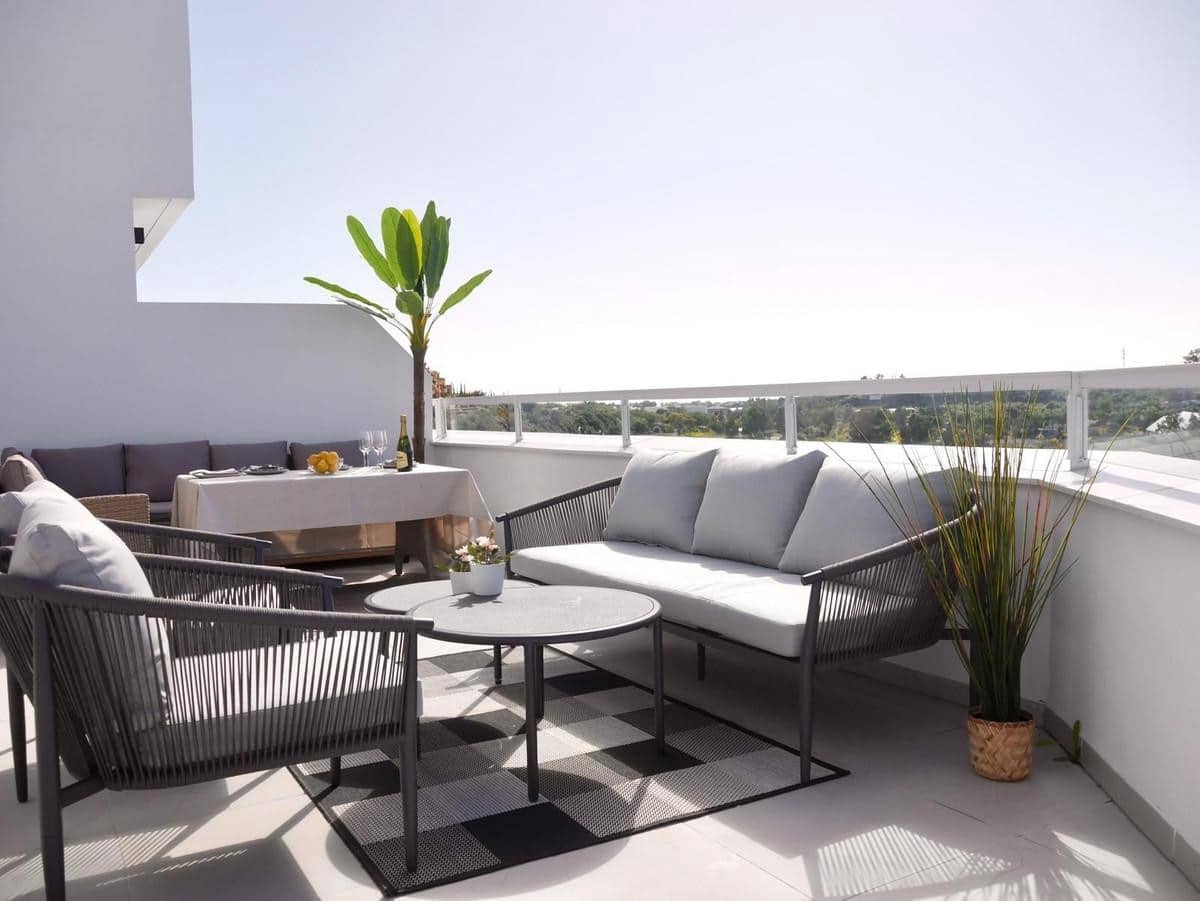 Appartement de 2 chambres à louer à New Golden Mile avec piscine garage - 2 800 € (Ref: 10054593)