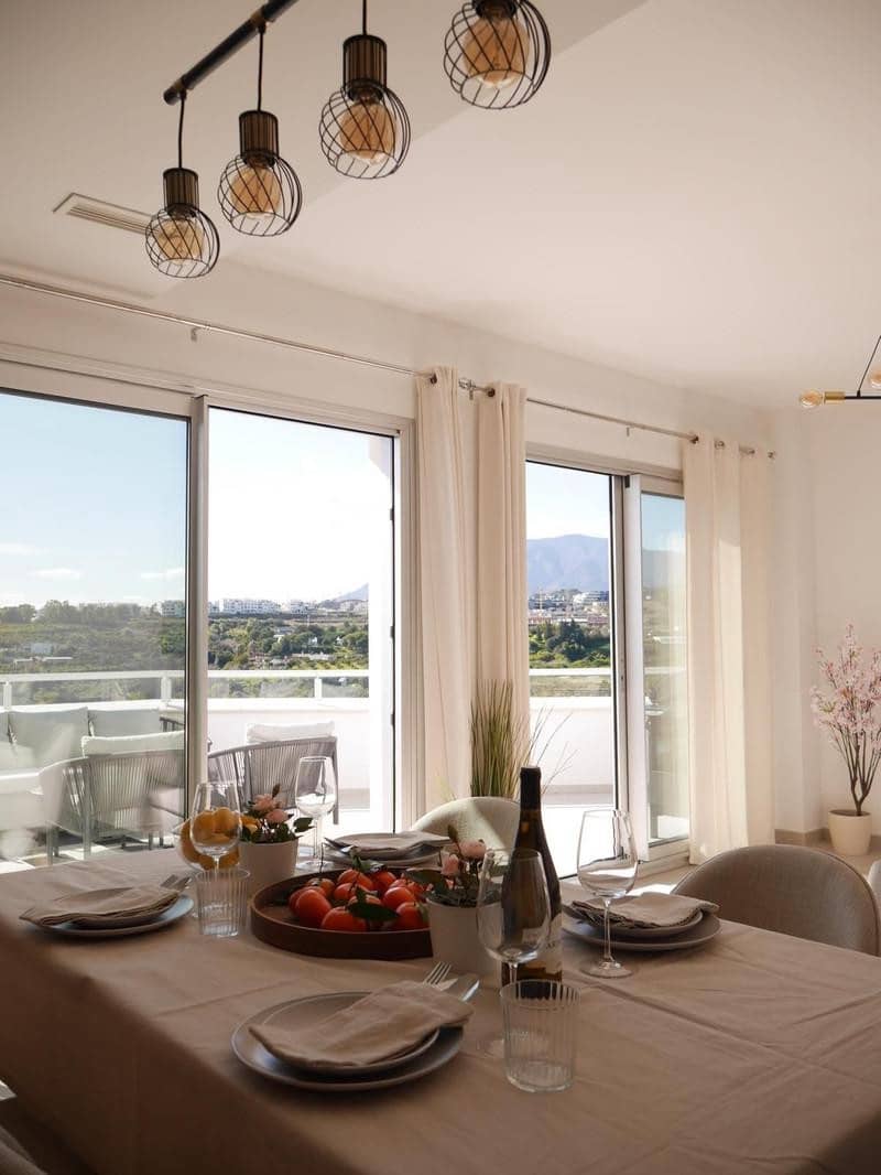 Appartement de 2 chambres à louer à New Golden Mile avec piscine garage - 2 800 € (Ref: 10054593)