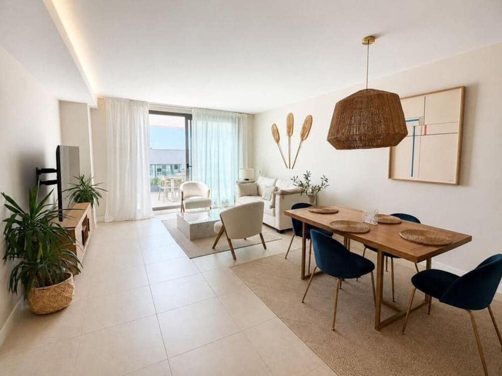 3 quarto Apartamento para arrendar em New Golden Mile com piscina garagem - 3 000 € (Ref: 10054594)
