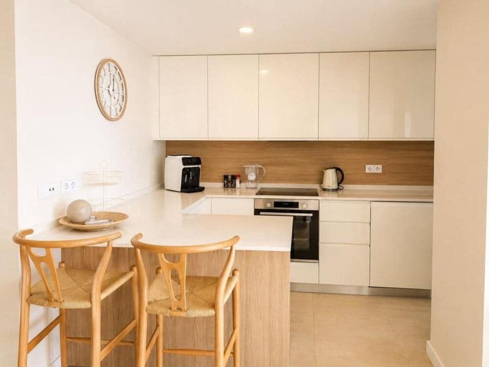 3 quarto Apartamento para arrendar em New Golden Mile com piscina garagem - 3 000 € (Ref: 10054594)