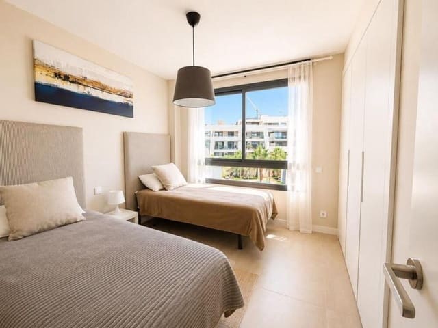 3 Zimmer Apartment zu vermieten in La Concha - Resina Golf, Estepona mit Pool Garage - 3.000 € (Ref: 10054594)