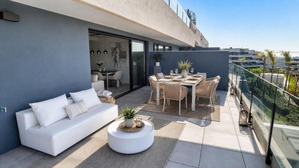 3 soveværelse Lejlighed til leje i Estepona med swimmingpool garage - € 3.300 (Ref: 10057935)