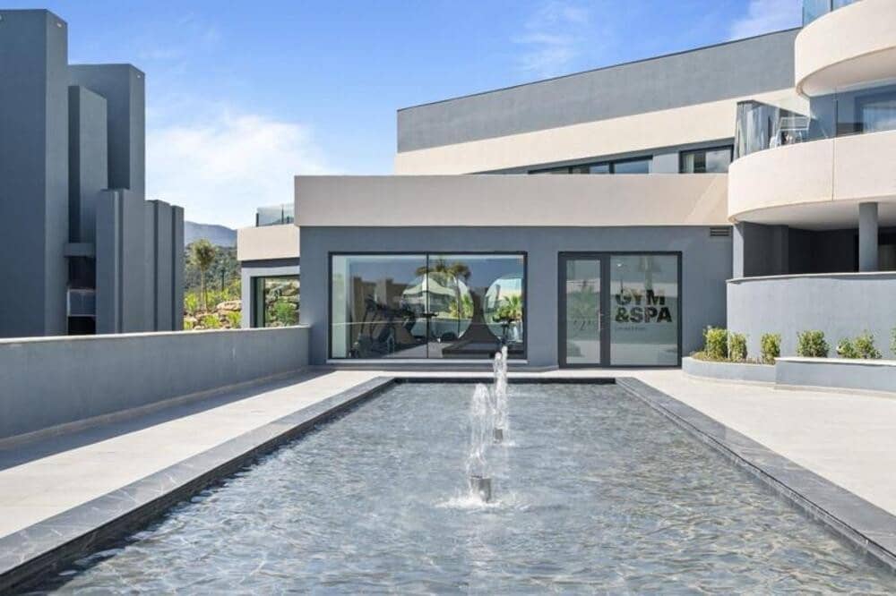 3 soveværelse Lejlighed til leje i Estepona med swimmingpool garage - € 3.300 (Ref: 10057935)