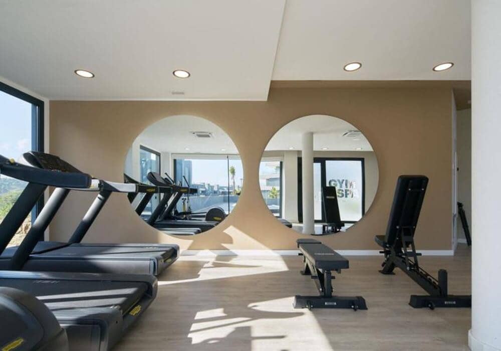 3 soveværelse Lejlighed til leje i Estepona med swimmingpool garage - € 3.300 (Ref: 10057935)
