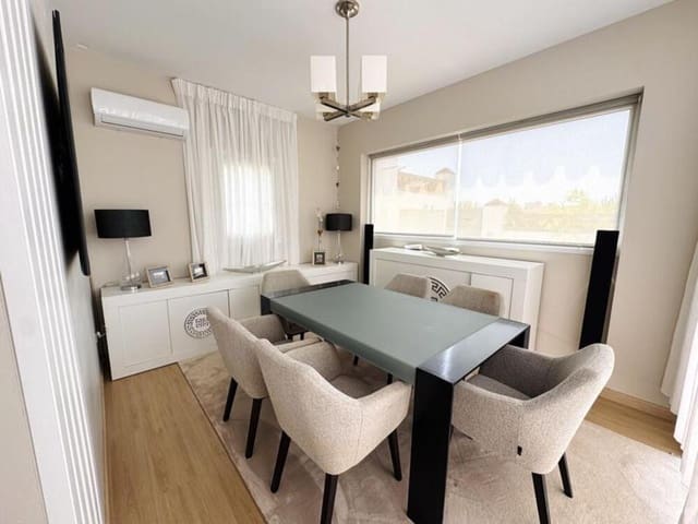 5 soveværelse Villa til leje i La Concha - Resina Golf, Estepona med swimmingpool garage - € 4.500 (Ref: 10057936)