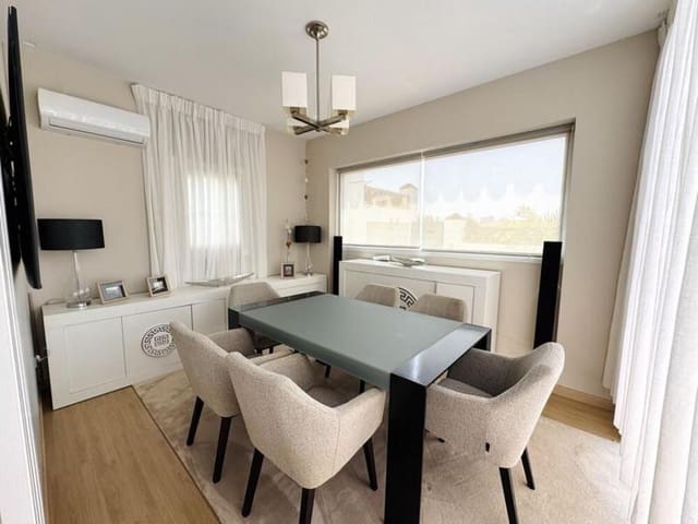 5 soveværelse Villa til leje i La Concha - Resina Golf, Estepona med swimmingpool garage - € 4.500 (Ref: 10057936)