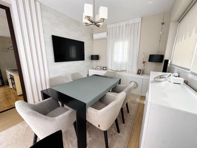 5 soveværelse Villa til leje i La Concha - Resina Golf, Estepona med swimmingpool garage - € 4.500 (Ref: 10057936)