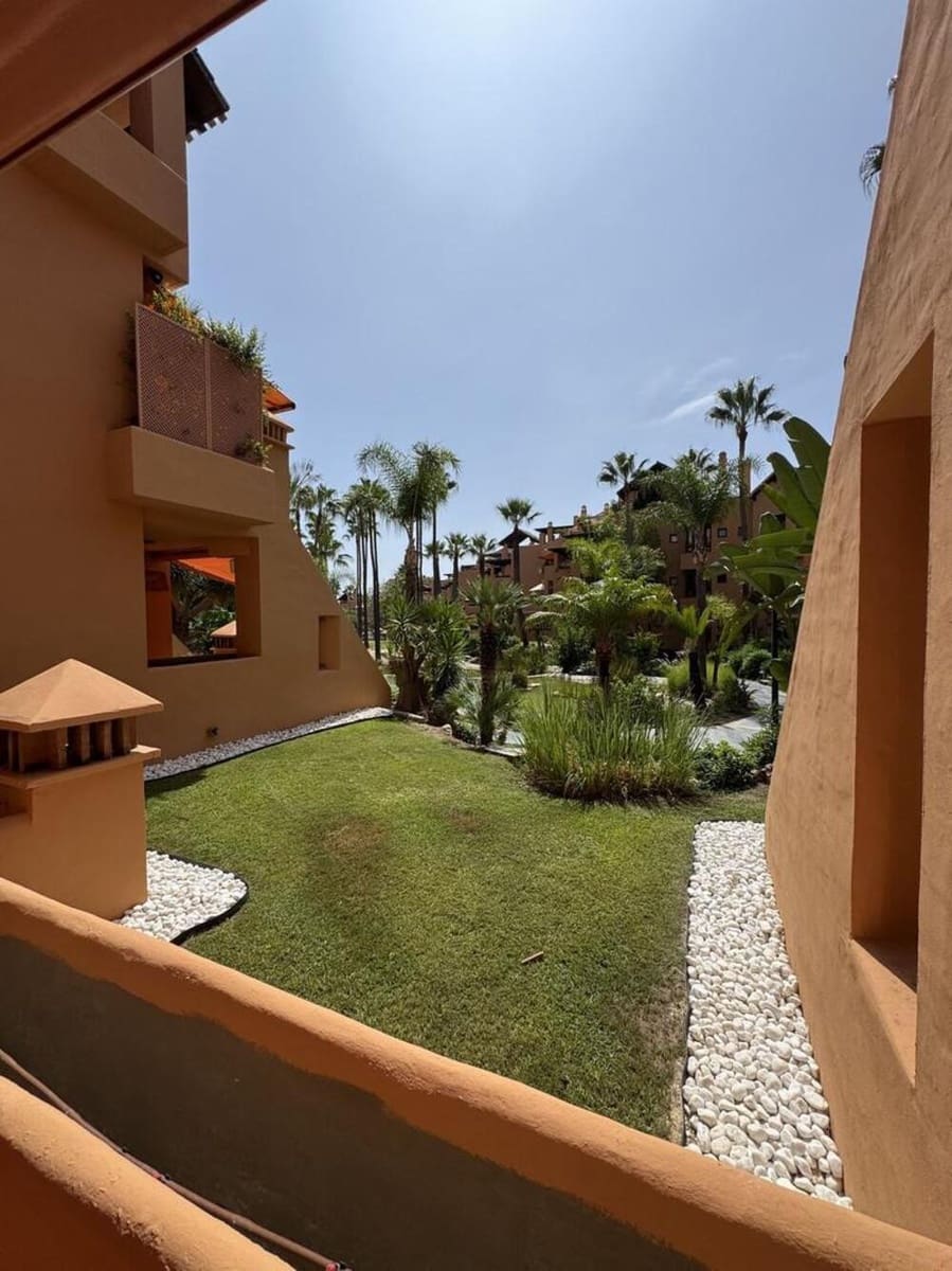 2 Zimmer Apartment zu vermieten in San Pedro de Alcantara mit Pool Garage - 3.500 € (Ref: 10057938)