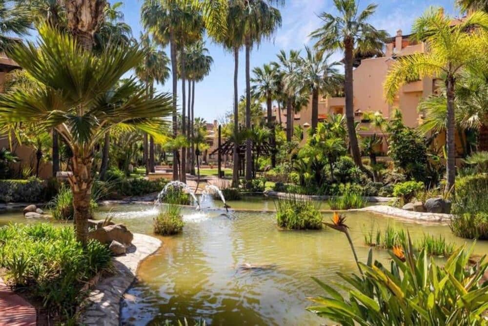 2 Zimmer Apartment zu vermieten in San Pedro de Alcantara mit Pool Garage - 3.500 € (Ref: 10057938)