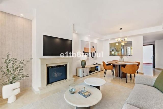 2 Zimmer Apartment zu verkaufen in Los Naranjos, Marbella mit Pool Garage - 595.000 € (Ref: 10061175)