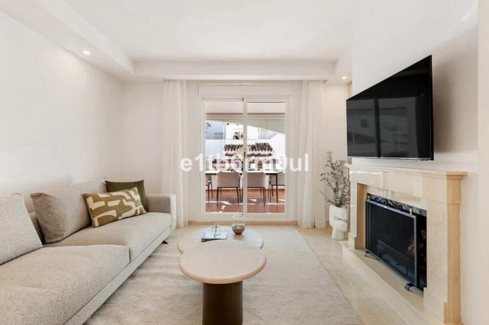2 Zimmer Apartment zu vermieten in Marbella mit Pool Garage - 2.500 € (Ref: 10061176)