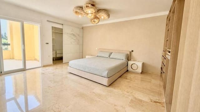 3 sypialnia Penthouse na sprzedaż w Guadalmina Alta, Marbella z basenem garażem - 850 000 € (Ref: 10061178)