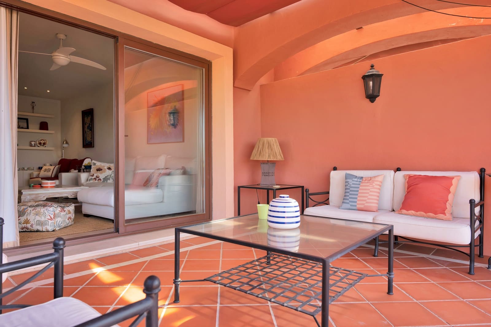 2 sypialnia Penthouse do wynajęcia w Marbella z basenem garażem - 3 700 € (Ref: 10061181)