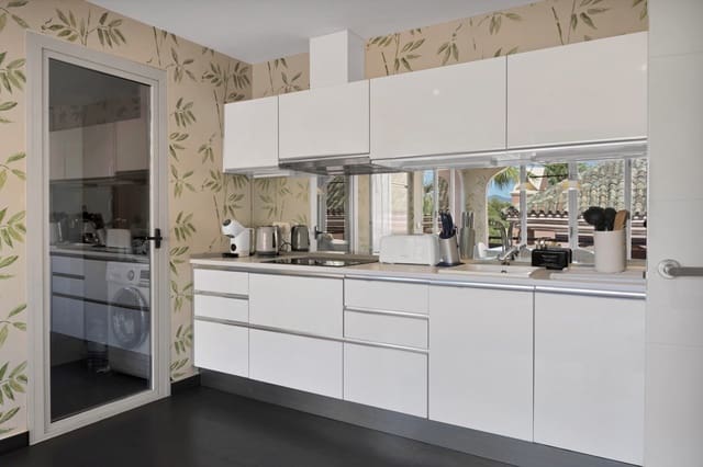 2 sypialnia Penthouse do wynajęcia w La Dama de Noche - La Alzambra, Marbella - 3 700 € (Ref: 10061181)
