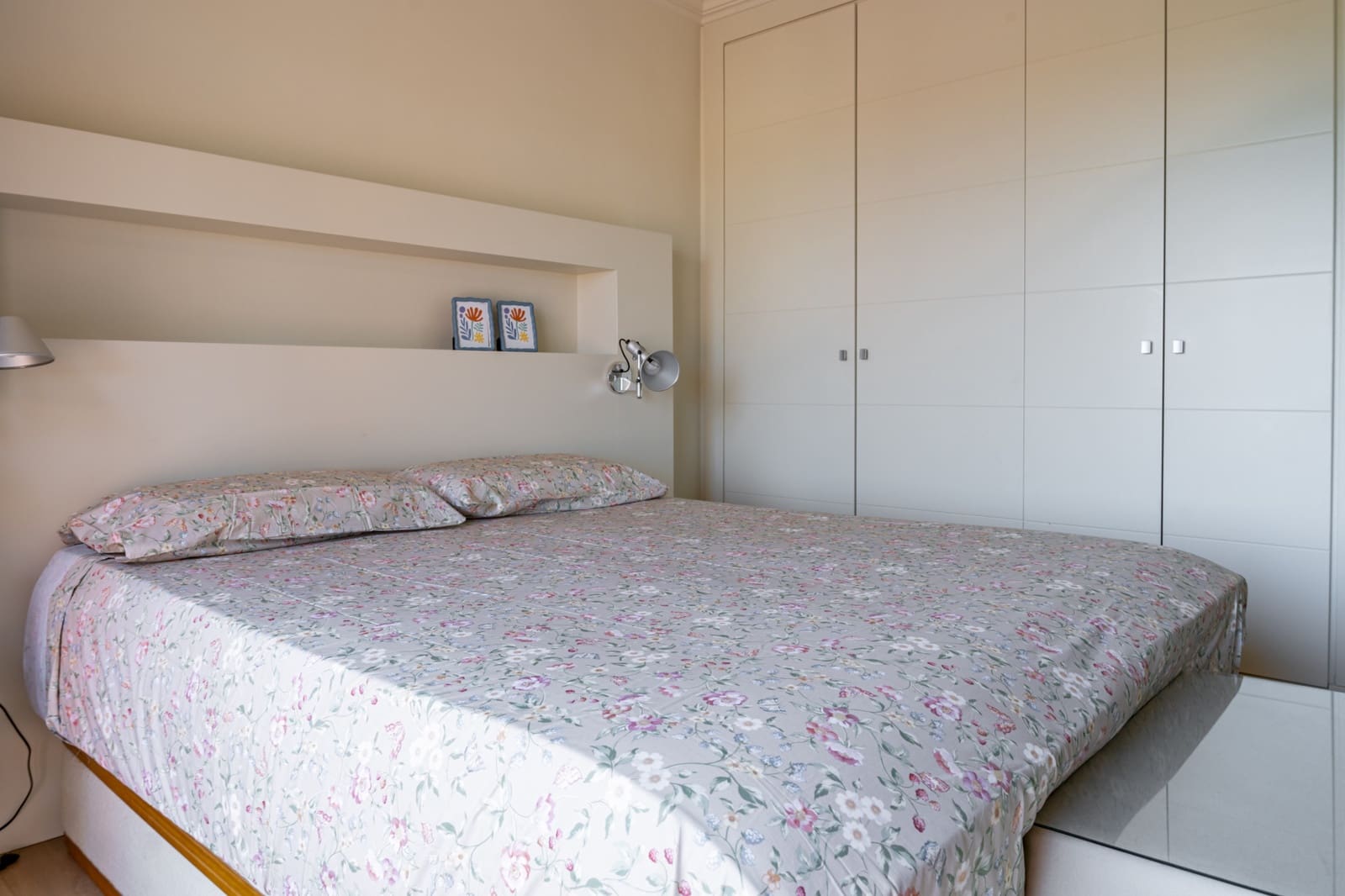 2 sypialnia Penthouse do wynajęcia w Marbella z basenem garażem - 3 700 € (Ref: 10061181)
