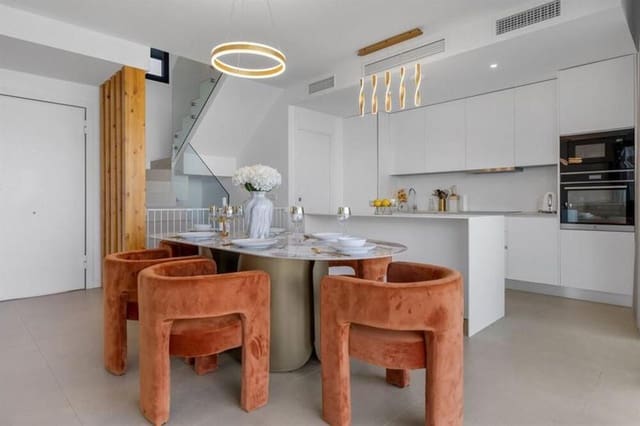 Pareado de 4 habitaciones en Nueva Atalaya, Estepona en alquiler con piscina garaje - 5.000 € (Ref: 10063702)