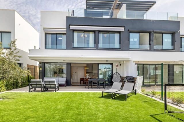 Pareado de 4 habitaciones en Nueva Atalaya, Estepona en alquiler con piscina garaje - 5.000 € (Ref: 10063702)